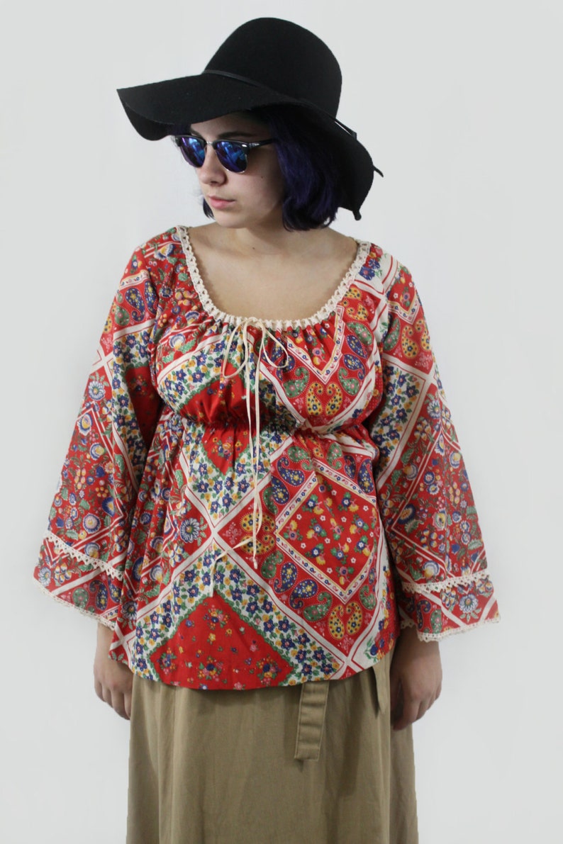 vintage 1970s red rainbow calico bell angel sleeve hippie peasant top festival handkerchief bandana crochet lace trim drawstring 70s Medium