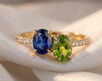 Bague saphir bleu Toi et Moi et péridot, bague en or 14 carats avec pierre de naissance deux pierres pour elle, cadeau d'anniversaire unique, bague de couple personnalisée