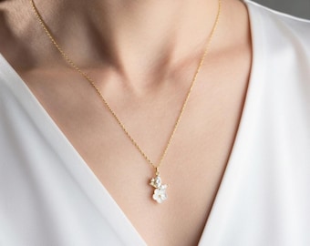 Collar de flores de nácar, colgante floral dorado, delicado collar de novia