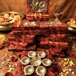 7 Inch Golden Diya Urli Bowl, Indian Wedding Return Gift, Diwali Decoration (Gift Box)