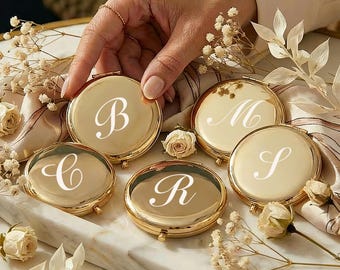 Espelho de bolso personalizado com nome, espelho de maquiagem de bolso dourado gravado à mão, lembrancinhas para convite de madrinhas, lembrancinhas para festa de casamento.
