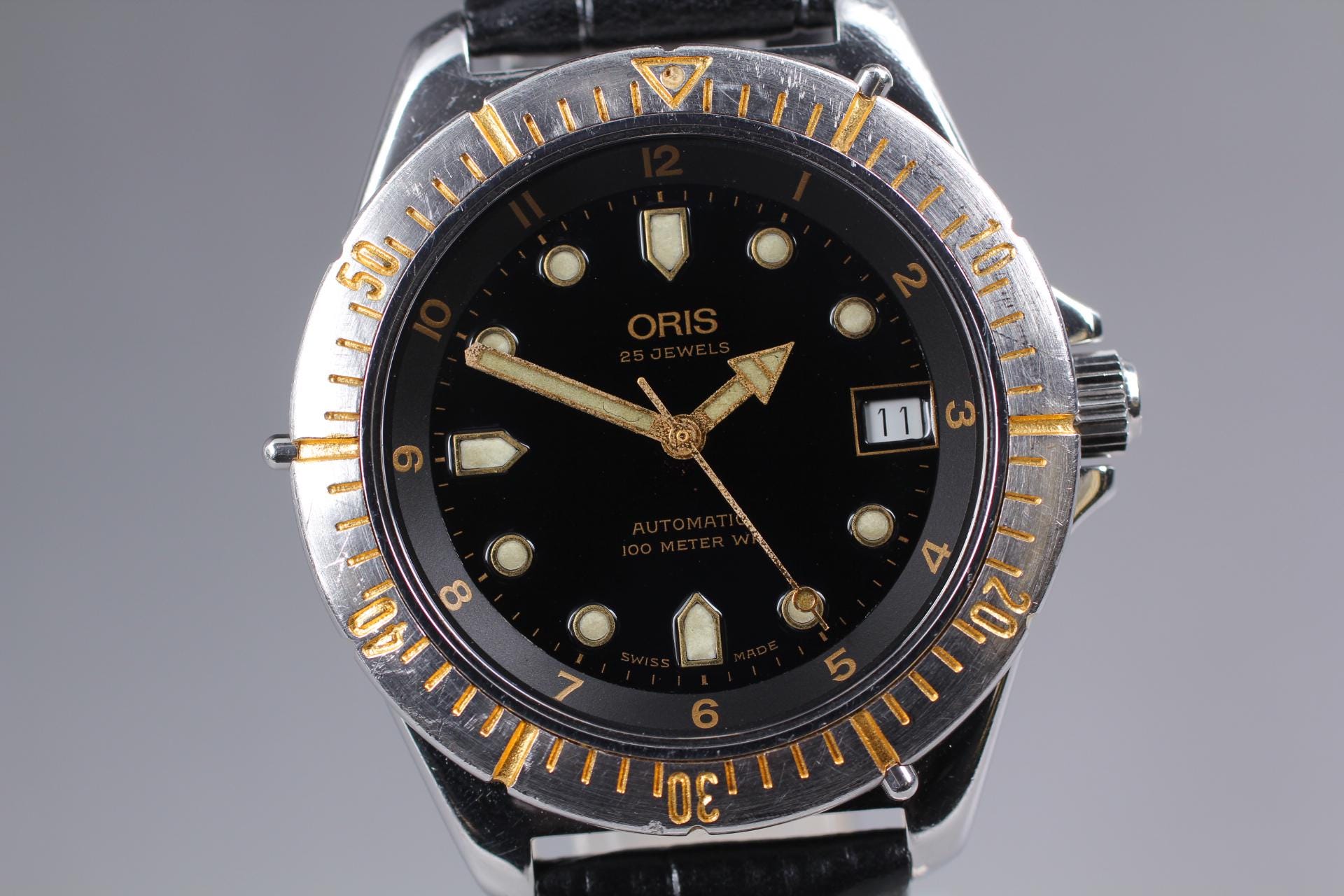 NEAR MINT Vintage Oris 7401 Classic Sports Date Automatic Men's