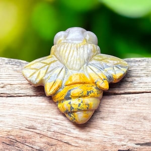 Yellow Jasper Bee Carving 40x38mm – Natural Indonesian Jasper – Hand Carved Bumble Bee – Unique Crystal Decor, carving pendant