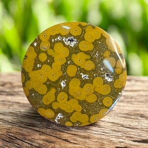 Cabochão redondo de jaspe orbicular – padrão estilo jaspe oceano – pedra natural para ourivesaria – padrão circular exclusivo 37 x 37 mm