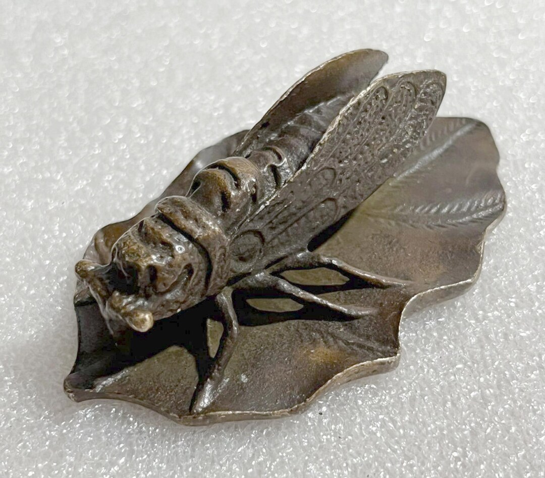 Vintage Bronze Carved Cicada Statue - Etsy Canada