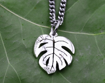Collar de hoja de monstera, joyería vegetal, regalos para ella, jardineros, naturaleza, moneda tallada a mano