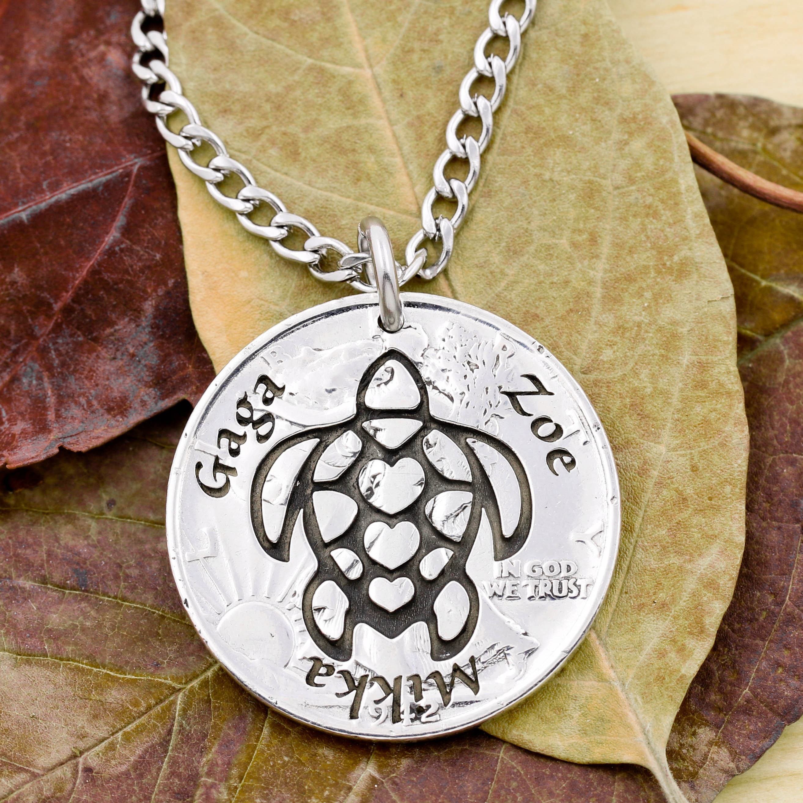 Engraved Family Turtle Necklace with Three Personalized Names Around Turtle, Heart-Shaped Turtles Scales, Engraved Animal Jewelry Coin