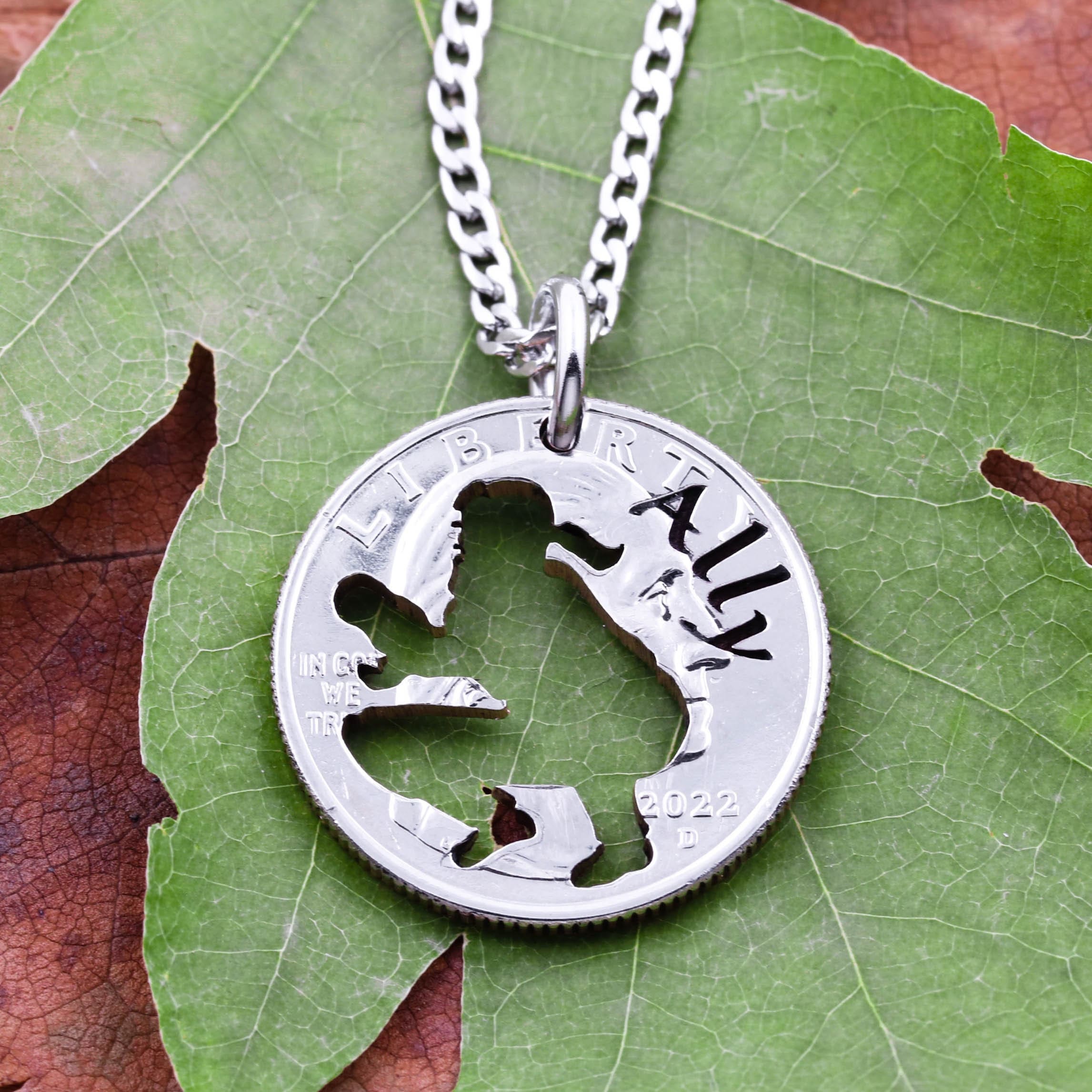 ハンドカットコインソフトボールキャッチャーネックレス：カスタム刻印スポーツジュエリー - Etsy 日本