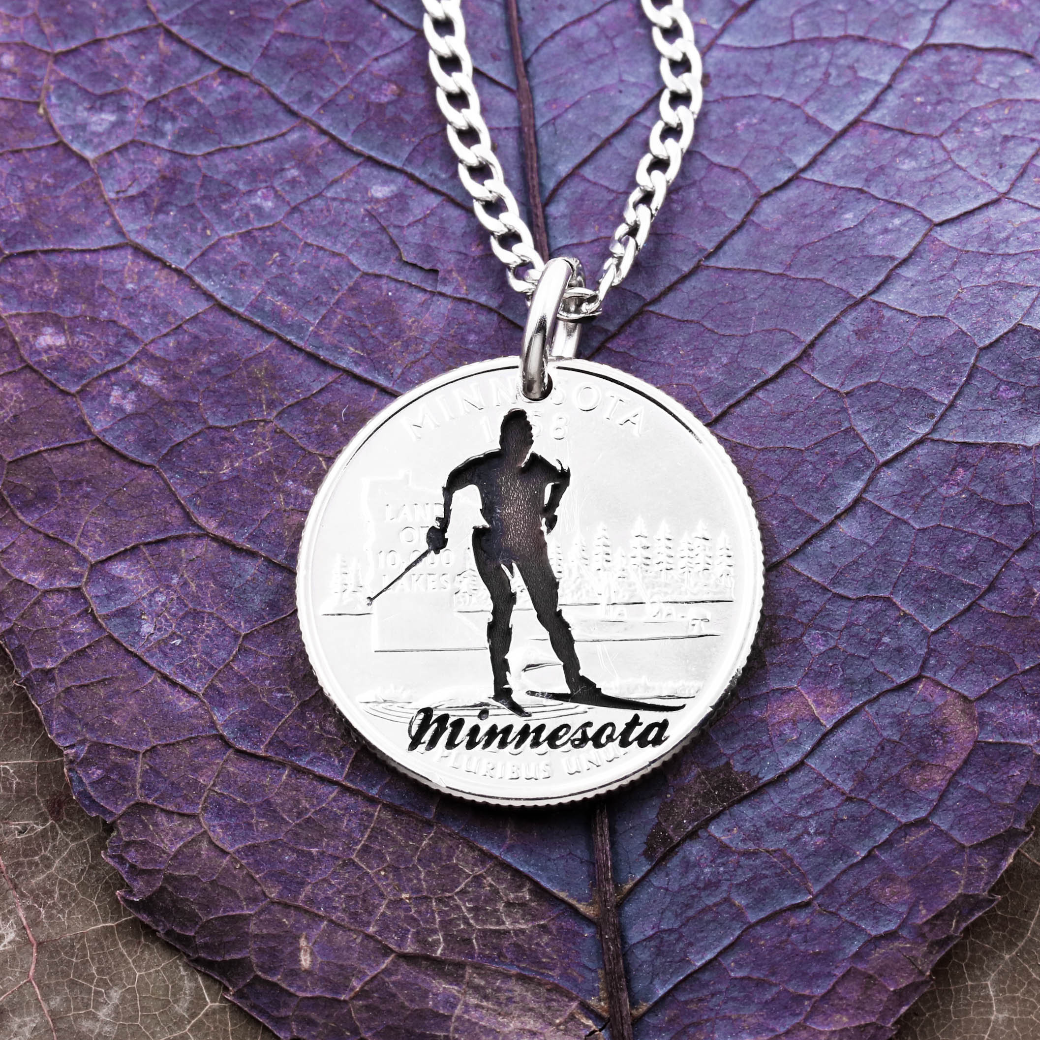 ミネソタ州コインの刻印入りネックレス：クロスカントリースキーヤーのジュエリー - Etsy 日本