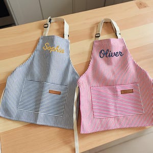 Personalized Apron for Kids, Custom Toddler Apron Embroidered Name, Striped Apron With Pockets, Cooking Party, Birthday Gift for Child image 1