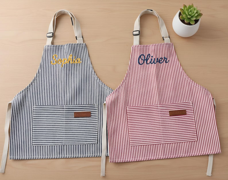 Personalized Apron for Kids, Custom Toddler Apron Embroidered Name, Striped Apron With Pockets, Cooking Party, Birthday Gift for Child image 2