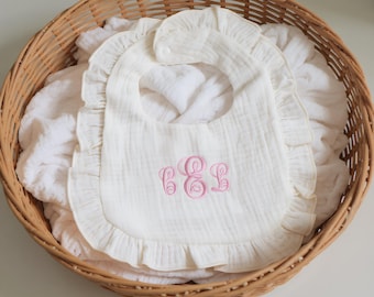 Personalisierte Rüschen Baby Lätzchen, Gestickter Name Baby Spucktuch, Weiche Baumwolle Lätzchen, Neugeborene Geschenke, Baby-Dusche-Geschenk, Baby Lätzchen, Geburtstagsgeschenk