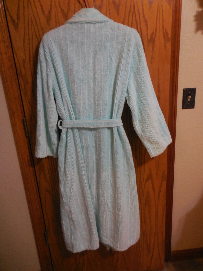 Plush Aqua and White Chenille Line Design Vintage BATHROBE Free Shipping Vintage SUZY Aqua and White Chenille ROBE Size L