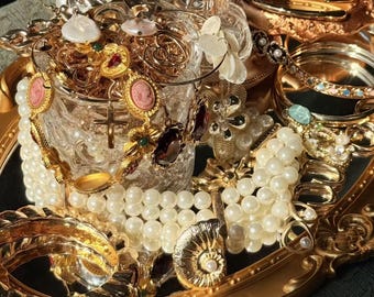 Elegante Gold Ton Mystery Schmuck-Kollektion | Tragbare Kostümteile | Wähle 4/10/16/24
