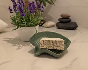 Lavender Daydream – Saponetta idratante artigianale a base di estratti botanici – Regalo rilassante per la cura di sé