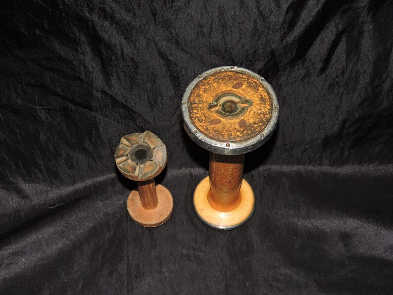 Antique Wooden Spools Lot 2 Industrial Weaving 7 in and 4 in Loom Thread Holder Home Craft Decor