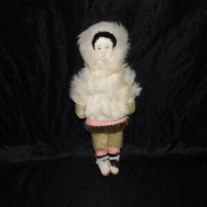Vintage Alaska Native Eskimo Doll White Rabbit Fur Parka Embroidered Leather Face Inuit Made 11&quot; Tall