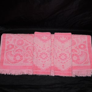 Vintage Stevens Utica Pink Floral Bath Towel & 2 Washcloths Cotton USA Made Set