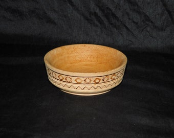 Vtg Russian Wood Bowl Hand Carved Design Side Ring Dish Home Decor 5" dia