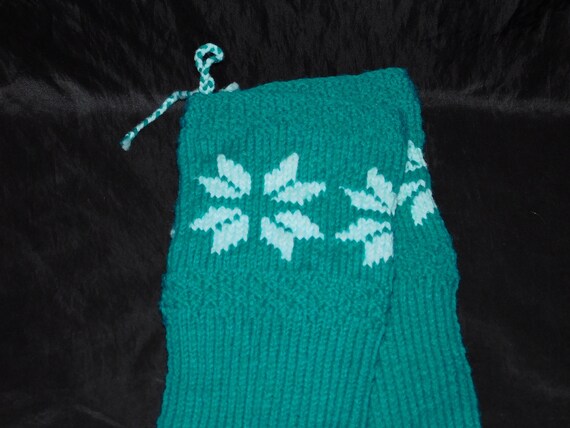 Vtg Peacock Blue Hand Knit Wool Blend Socks Alask… - image 2