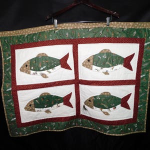 Vintage 4 Fish Wall Quilt Red Green Brown Fly Fishing Lures Flies Print Fabric Cotton Handmade 28 x 39&quot; North Woods Cabin Lodge Decor