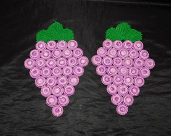 Set di 2 sottopentola vintage a forma di grappolo d&#39;uva con tappo di bottiglia all&#39;uncinetto, decorazione da parete viola e verde per la cucina, fatto a mano