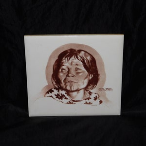 Sarah Ugbaok Teller Alaska inheemse vrouw 1943 portret tegel traditionele kin Tattoo Delano Studio muur opknoping Aleut Inuit