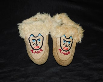 Vintage Alaska Native Made Beaded Bear Child Moccasin Slippers Leather Fur Boys Girls Shoes 1960s USED Condition