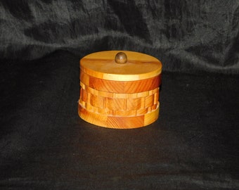 Vtg Brown Wood Trinket Gift Box Uniquely Woven Sides Lid Terry's Designs Baytree AB Canada