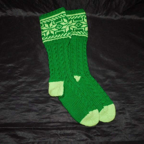 Vtg Green Hand Knit Wool Blend Socks Alaska Cable Knit Nordic Fair Isle Snow Flake Top Women M Medium