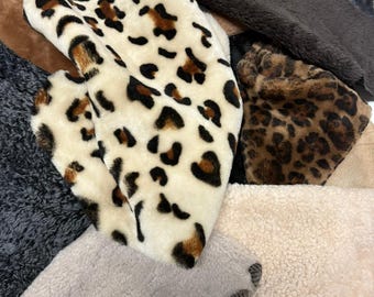1 lb Genuine Sheepskin Scraps | Real Shearling Fur Remnants | Mixed Leather Pieces for Crafts, Sewing & DIY