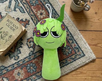 Sprunki Vineria Plush Toy - Green Incredibox Character with Flower Vine Hair - Soft Stuffed Horror Game Doll - Handmade Gamer Gift for Kids