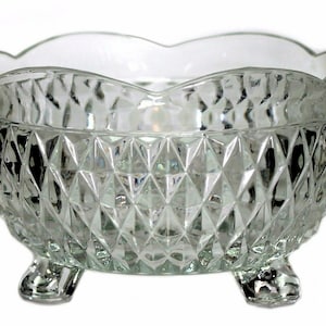 Indiana Glass 70&#39;s Clear Diamond Point Footed Bowl With Scalloped Edge
