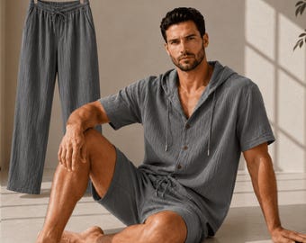 Conjunto de camisa y pantalón corto de algodón muselina para hombre, conjunto de tres piezas con capucha blanca, conjunto ligero de verano, ropa de playa o resort.