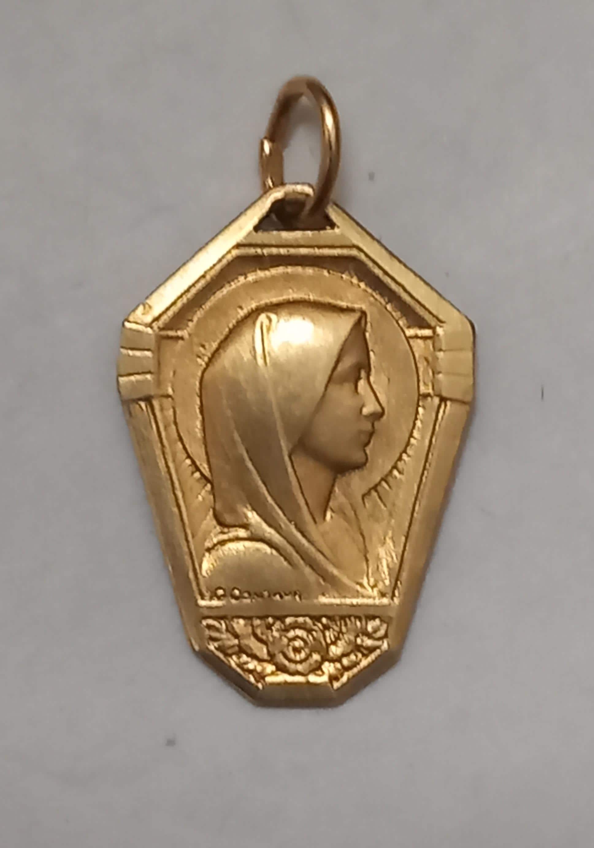 Pendentif nacre naturelle doré à l'or fin La Perlerie 22 Pendentif nacre naturelle doré à l'or fin La Perlerie 22