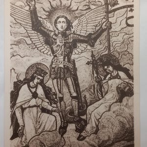 May include: Black and white illustration depicting a figure in armor with wings, holding a staff and banner. Two figures are seated below. Text at the top reads "DE PAR LE ROY DU CIEL JESUS". The image is a mosaic titled "Mosaïque de l'Abside. - Les Voix."