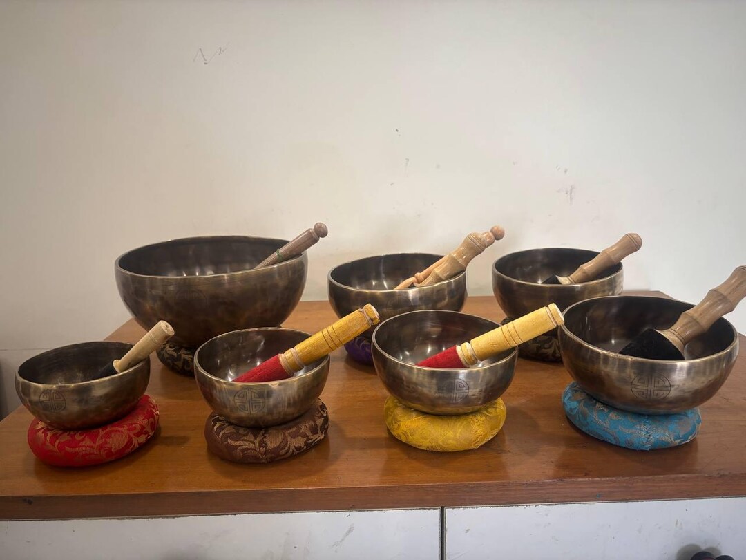 Seven Chakra Singing Bowl Set | Tuned Healing Bowls, Handmade - Etsy