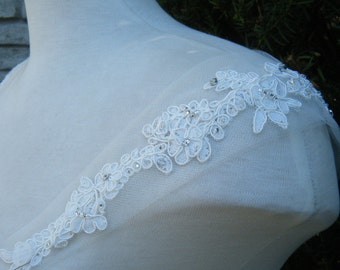 Straps cap sleeves Ivory Lace on tulle (Haley) with crystals embellishment, PRETTY !! Detachable