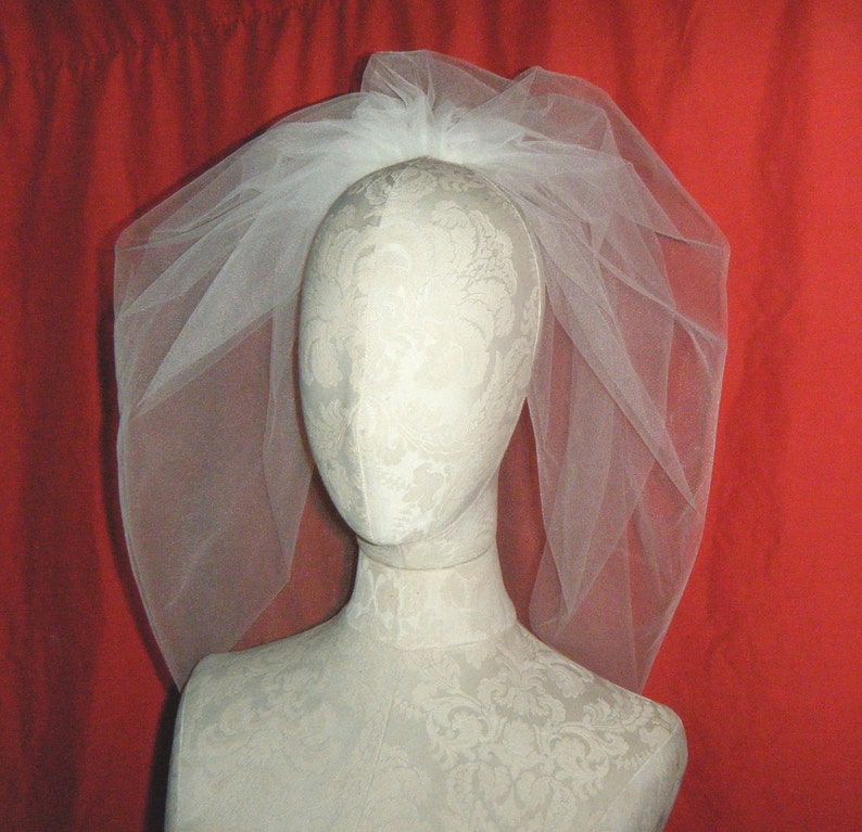 Veil BUBBLE, vintage inspired, Fun & Pretty, Ivory image 1