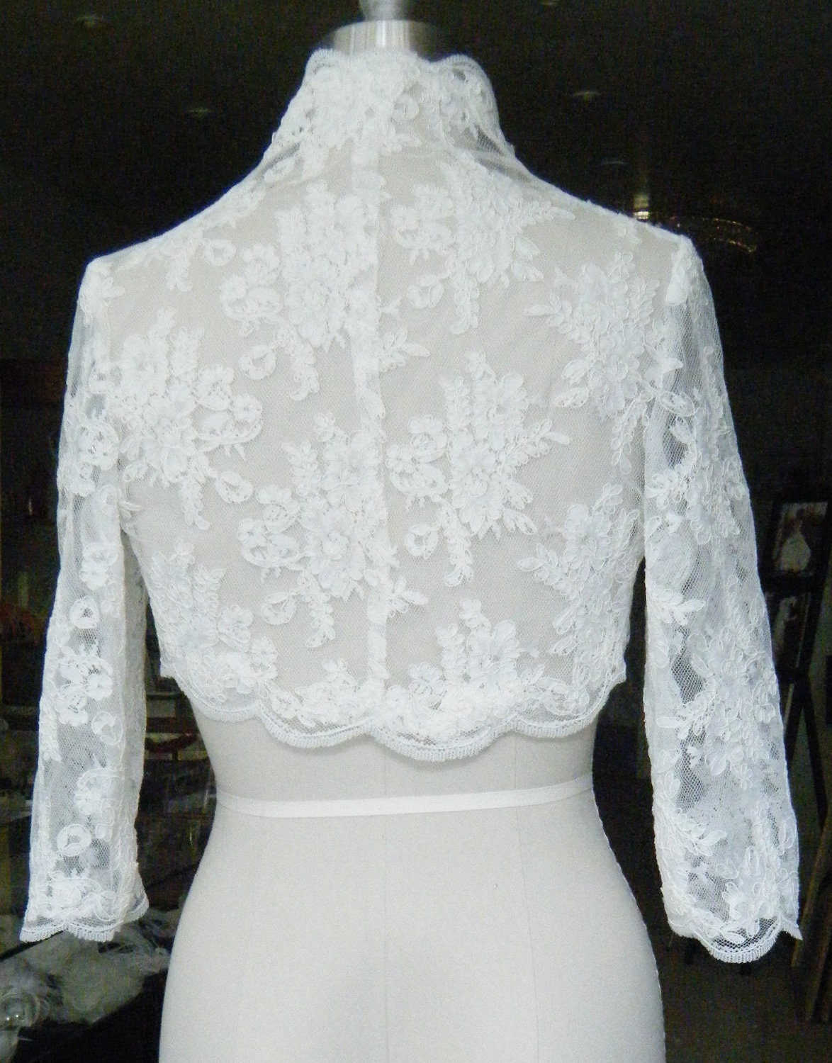 Lace Bridal Bolero 3/4 sleeves with Scallop Trim | Etsy