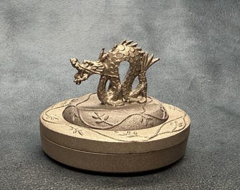 Vintage Pure Tin (jun-suzu) Shuniku (Vermilion Ink Pad) Case and Dragon Ornament/Paperweight Set known as "Tenchi Wadou" (天地和同)- Red Ink Pad
