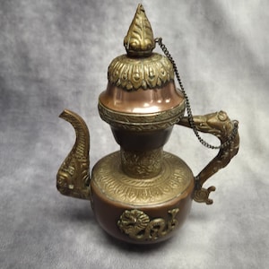 Stor antik tibetansk koppar- och mässingsdraketekanna