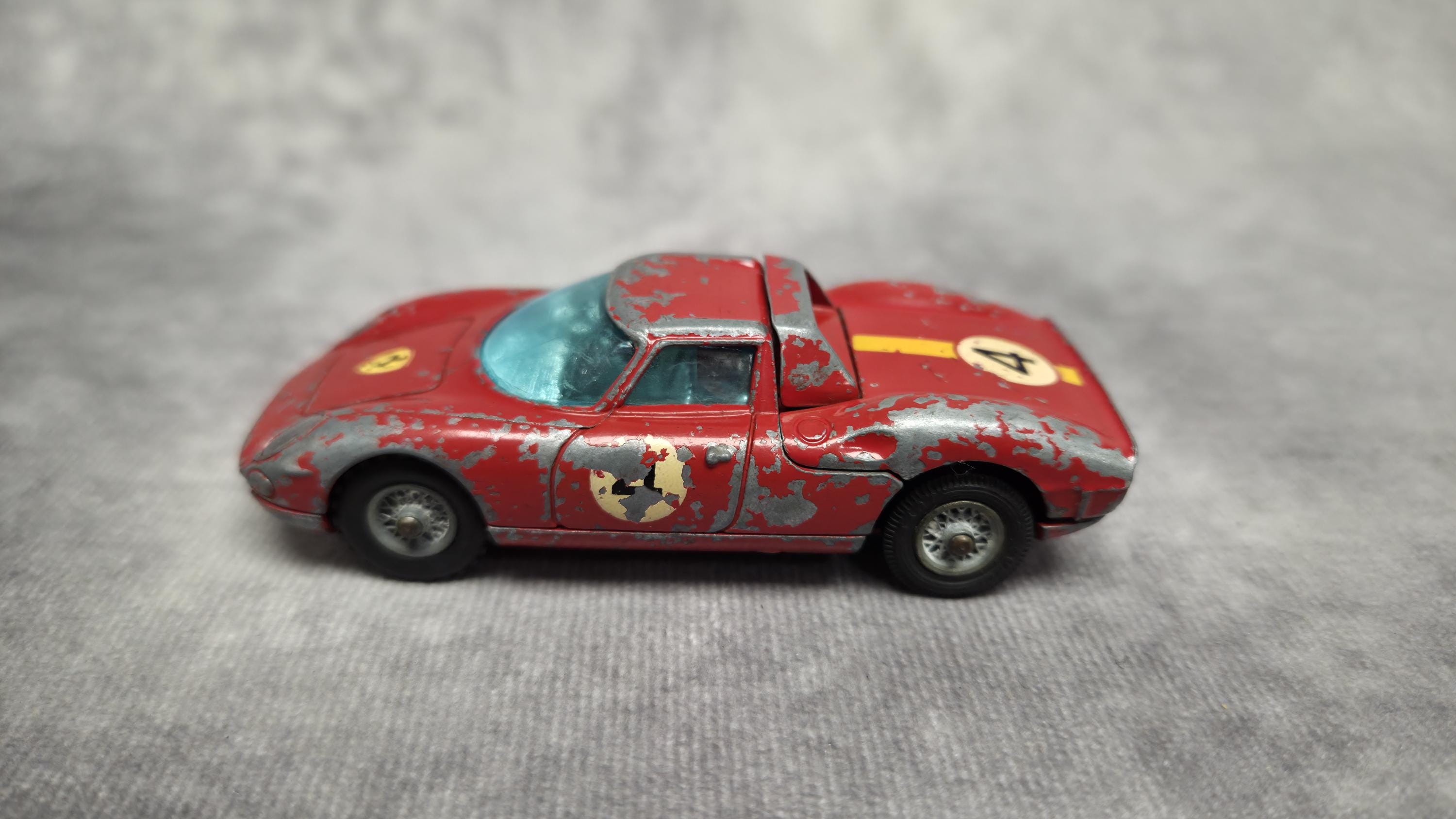 Vintage Corgi Toys Ferrari 250 Le Mans • Die-cast Red Racer