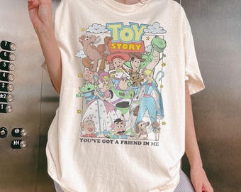 Camiseta retro de Toy Story "Tienes un amigo en mí", camiseta de Woody y Buzz de Pixar, camiseta Comfort Colors para el viaje a Disney 2026