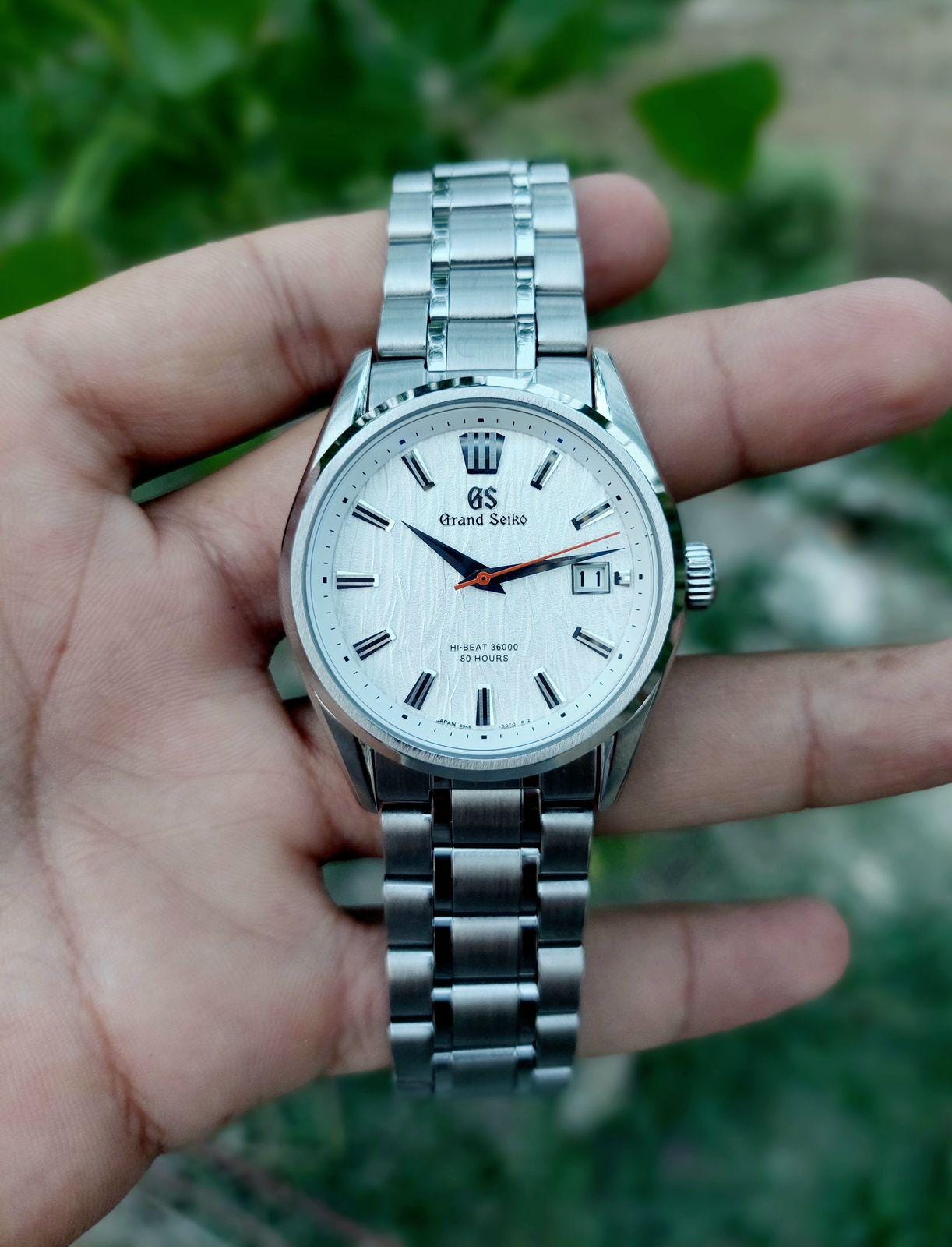 MOD 腕時計 GS GRAND SEIKO Ref.J14070 Engraved Logo SD Dial – TIMEANAGRAM