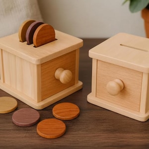 Montessori Coin Box Toy for Babies Toddlers Infant Object Permanence Natural Wood