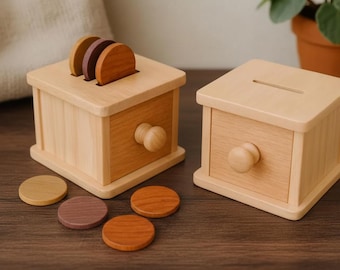 Caja de monedas Montessori de madera natural para bebés y niños pequeños.