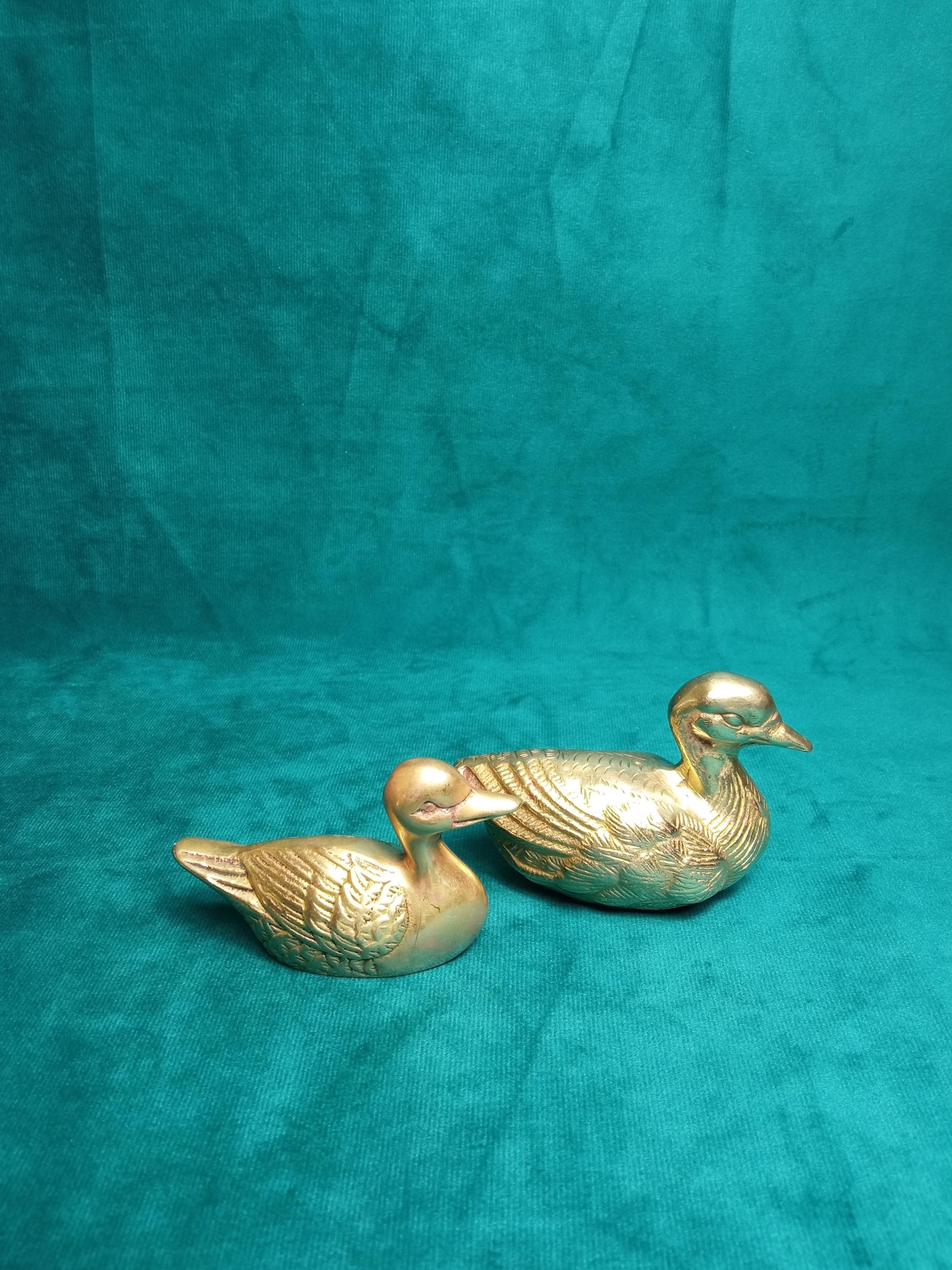 Set of 2 Decorative Gold Brass Ducks – Vintage Figurines for Home