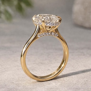 Anillo de compromiso ovalado de moissanita, anillo con halo oculto, solitario con puente pavé, anillo de promesa nupcial de oro para ella.