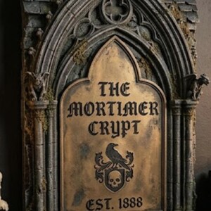 Placa de parede personalizada com cripta familiar gótica, placa em arco de catedral, brasão personalizado com nome e fundação, decoração estilo Dark Academia, presente de boas-vindas